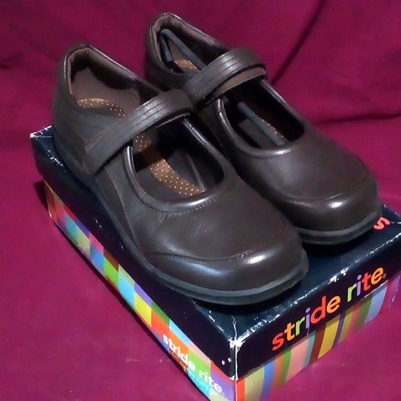 Girl's Stride Rite Genuine Brown Leather Mary Jane School Uniform Shoes - Picture 3 of 4